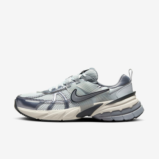 Tênis Nike VK2 Run Pure Platinum Wolf Grey