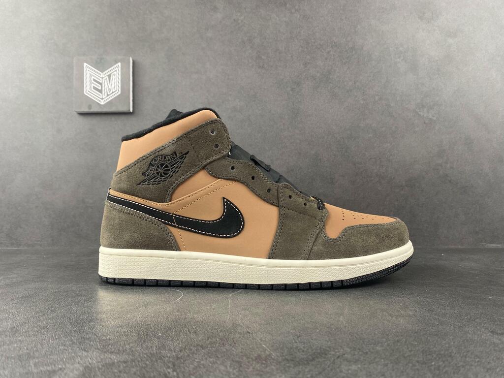 Nike Air Jordan 1 Mid SE Dark Chocolate