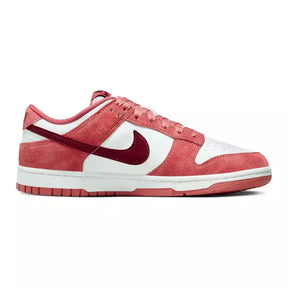 Nike Dunk Low "Valentine's Day (2024)"