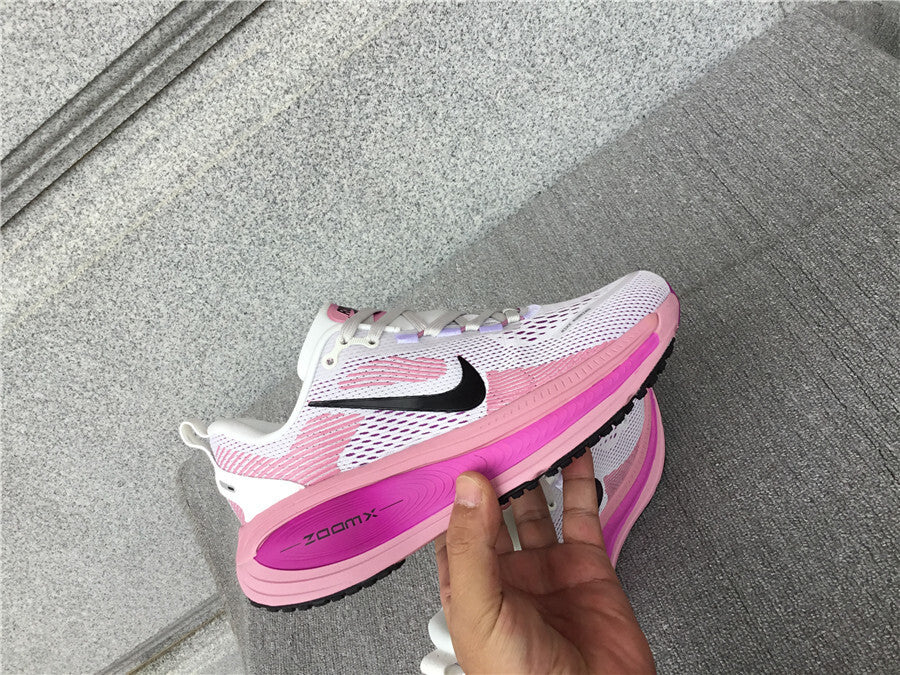 Nike Vomero 18