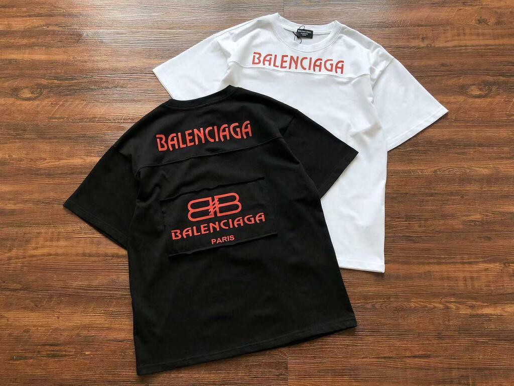 Camiseta Balenciaga Paris