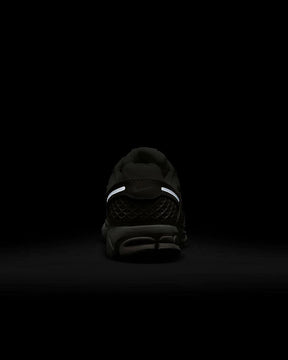 Tênis Nike Zoom Vomero 5
