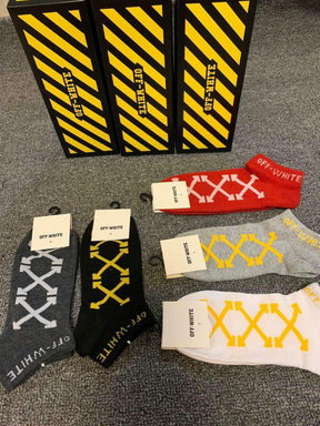 Meias Off-White 5 Pares