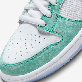 Nike SB x April Skateboards Dunk Low Pro