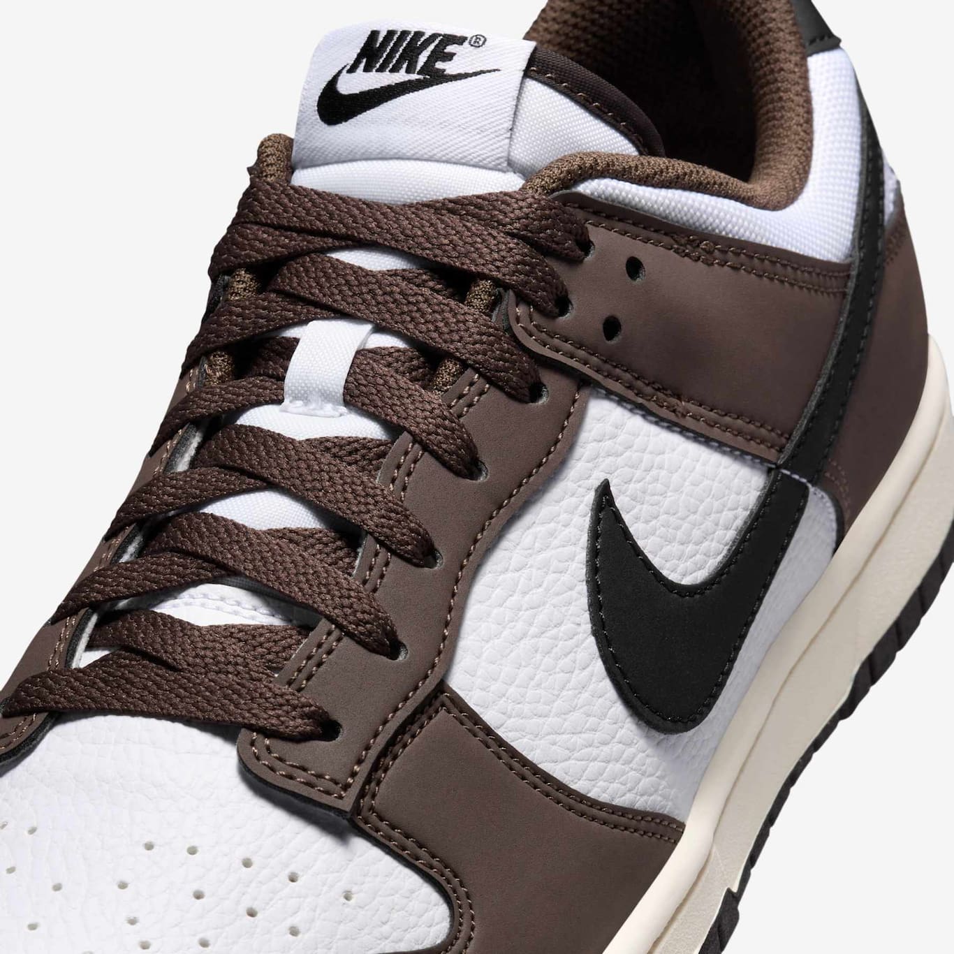Nike Dunk Low Baroque Brown