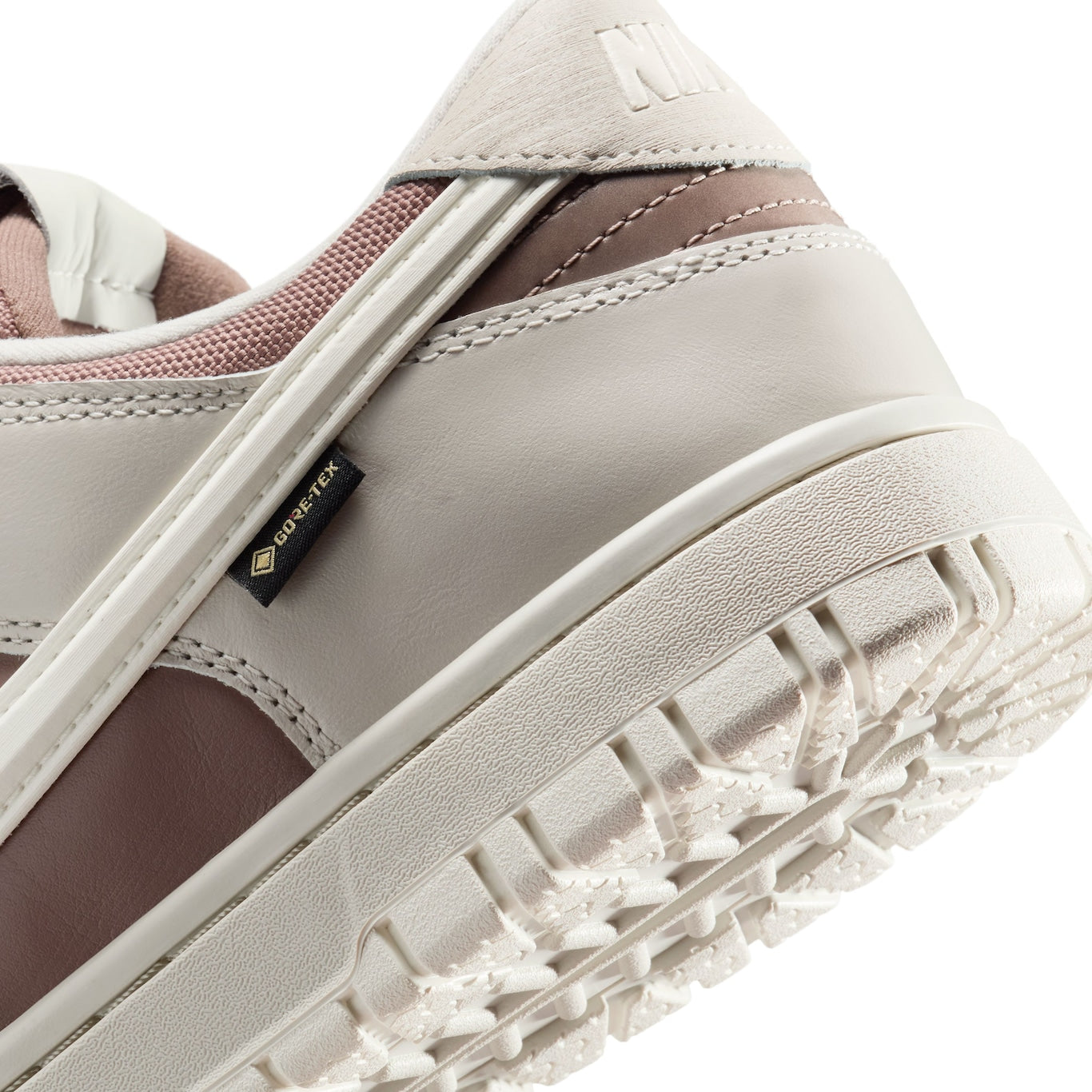 Nike Dunk Low GORE-TEX Light Bone