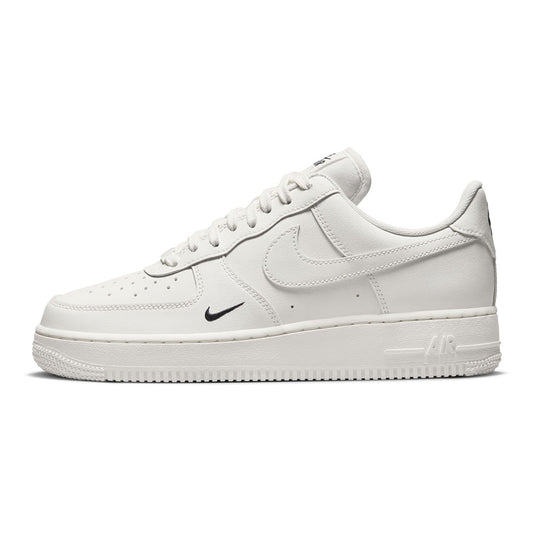Tênis Nike Air Force 1 07