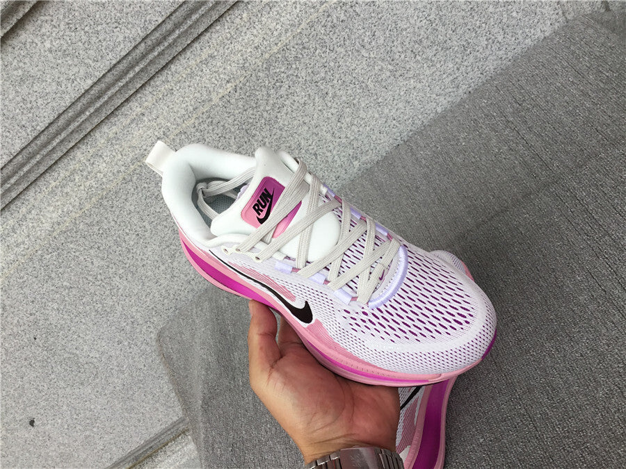 Nike Vomero 18