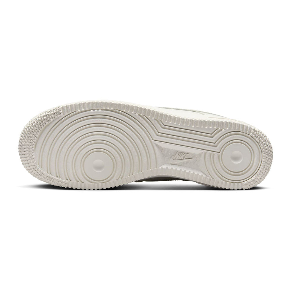 Tênis Nike Air Force 1 07