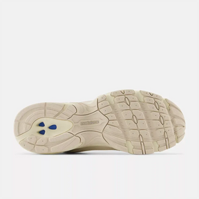 New Balance 530 Beige with Angora and Incense