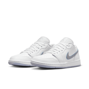 Nike Air Jordan 1 Low SE Dare to Fly