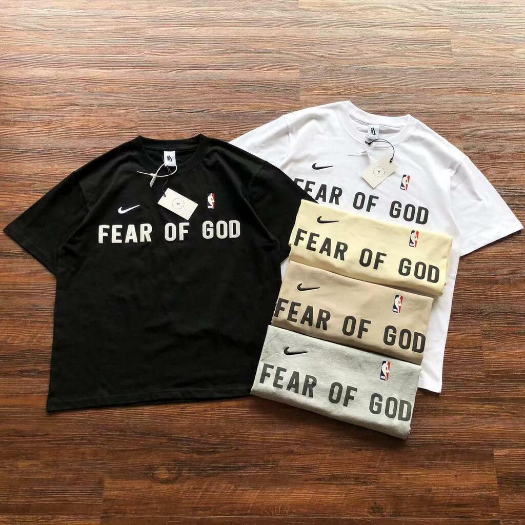 CAMISETA NIKE FEAR OF GOD