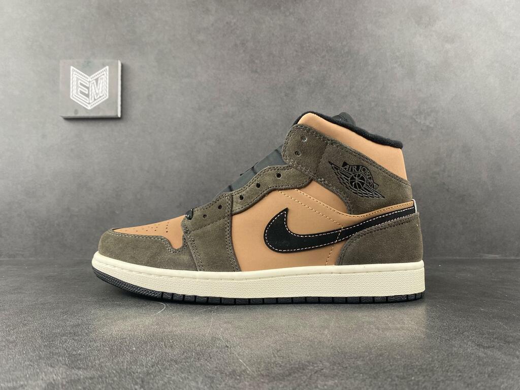 Nike Air Jordan 1 Mid SE Dark Chocolate