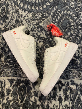 Nike Air Force 1 Low Supreme “Deluxe”