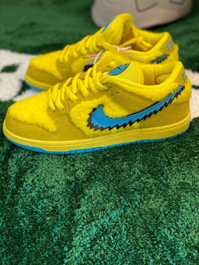 Nike SB Dunk Low "Grateful Dead”