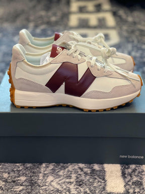 Tênis New Balance Wmns 327 'White Dark Red'