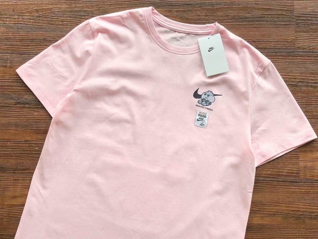 Camiseta Nike Sportswear Oversize