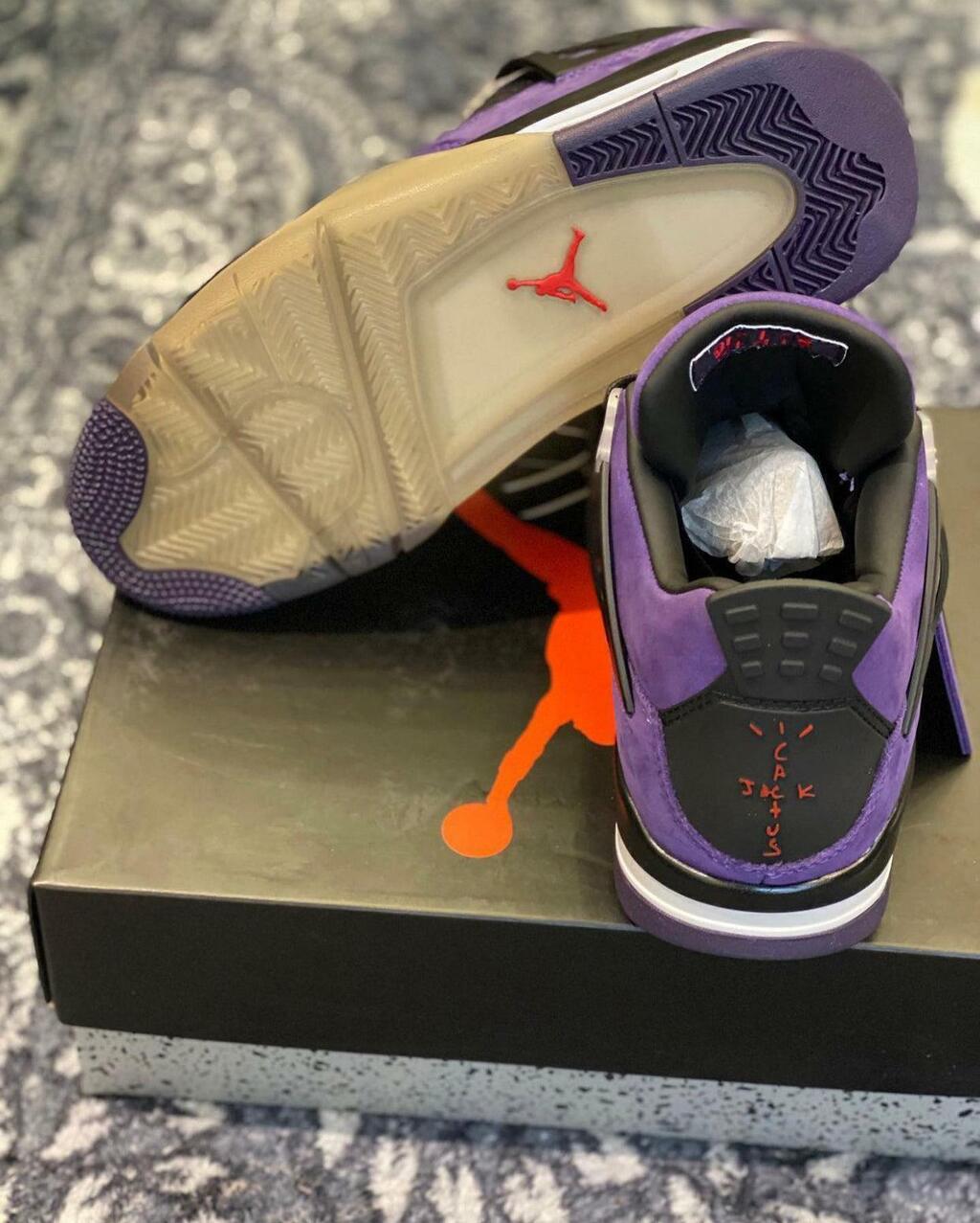 Nike Air Jordan 4 Retro "Travis Scott"
