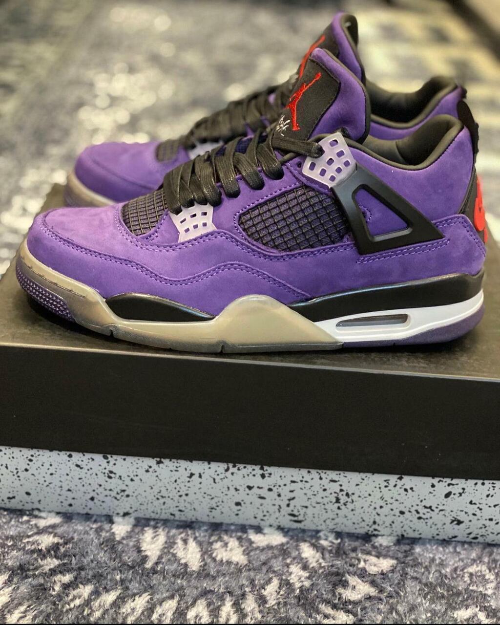 Nike Air Jordan 4 Retro "Travis Scott"