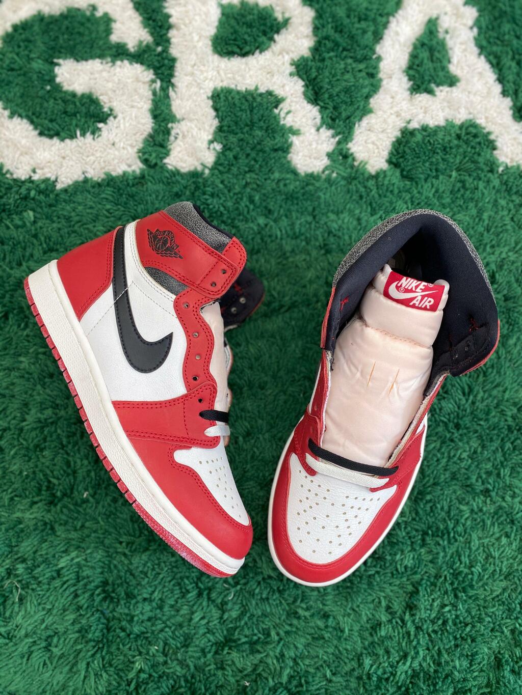 Nike Air Jordan 1 High Chicago Lost And Found